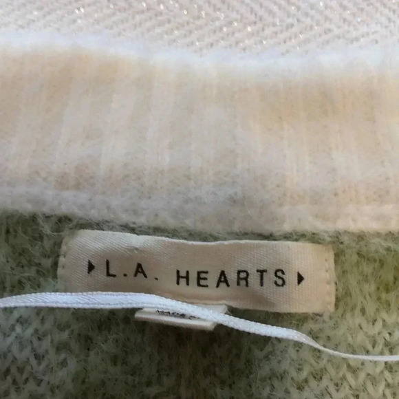 L.A. Hearts white/green checkered long sleeved short waisted two button sweater - Picture 4 of 7